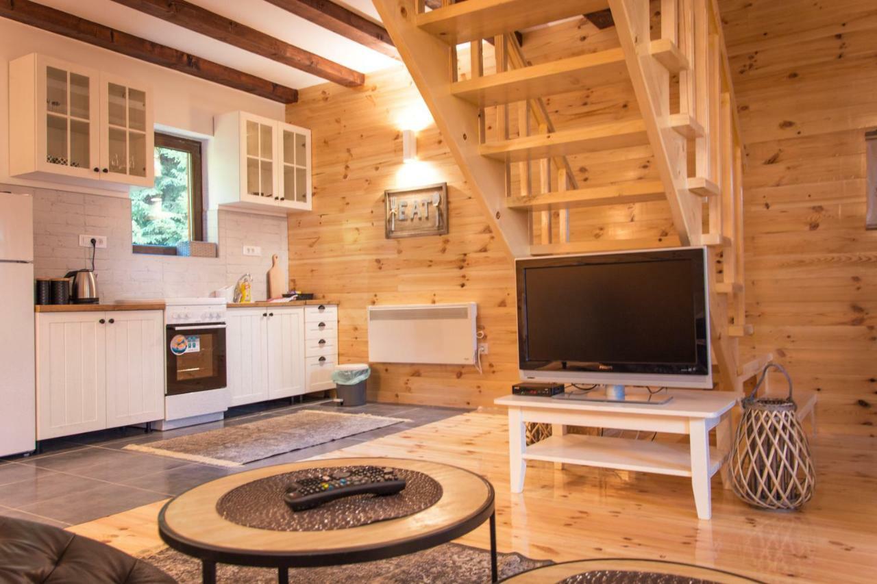 Wood Inn Zabljak  Ngoại thất bức ảnh