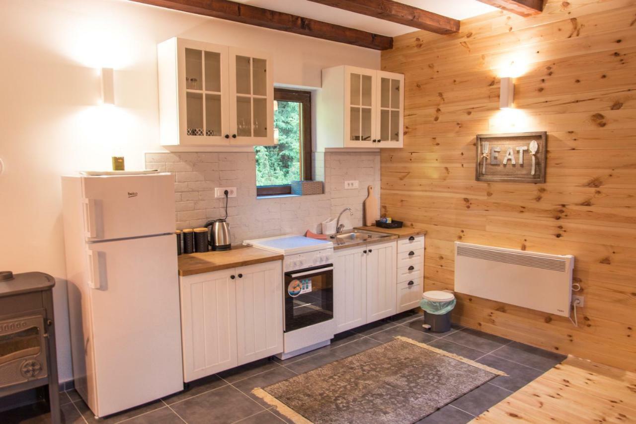 Wood Inn Zabljak  Ngoại thất bức ảnh